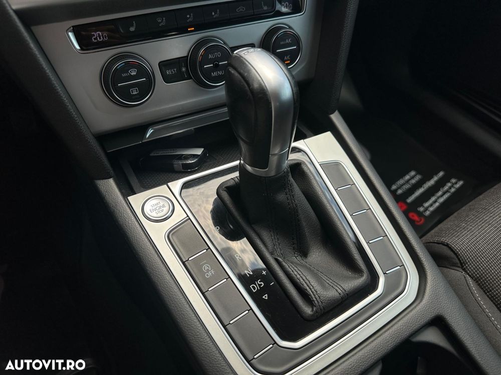 Volkswagen Passat - 17