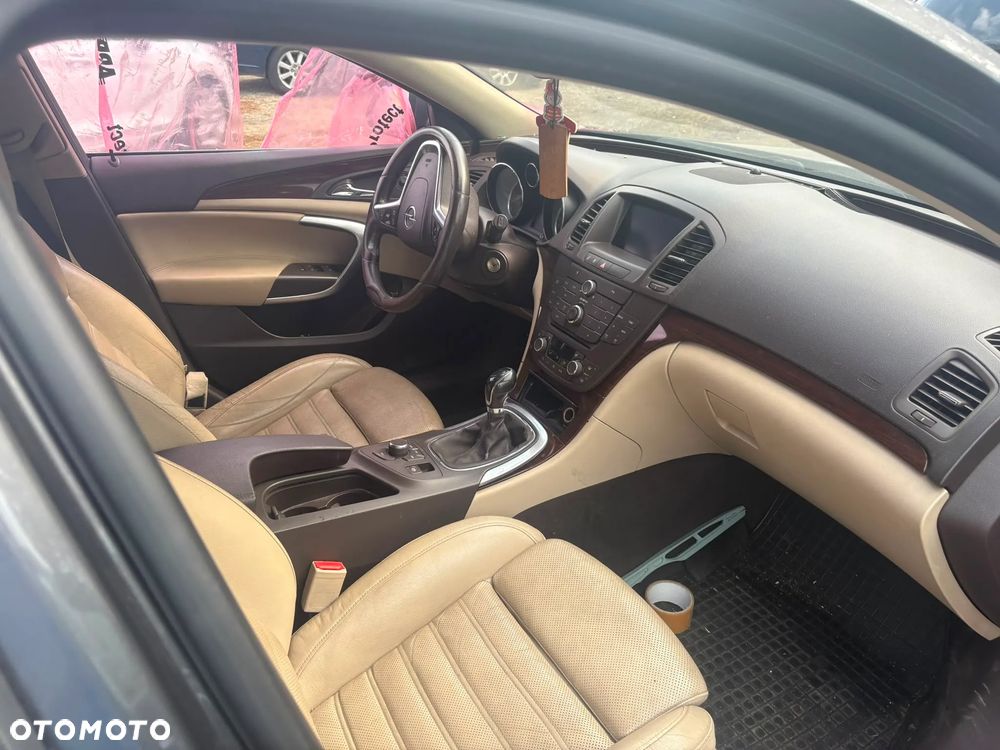 Opel Insignia 2.0 CDTI Cosmo S&S - 18