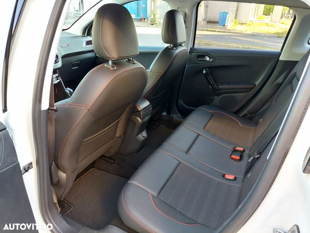 Peugeot 2008 1.6 BlueHDi FAP GT-Line - 8