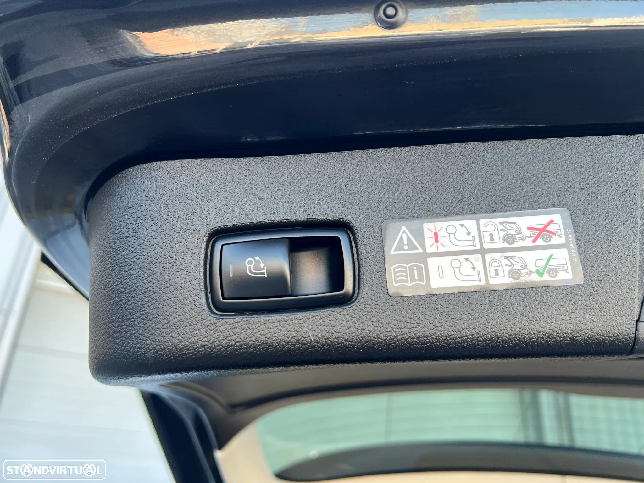 Mercedes-Benz GLE 250 d 4-Matic - 23