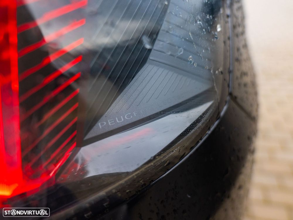 Peugeot 3008 1.6 Hybrid GT e-EAT8 - 35