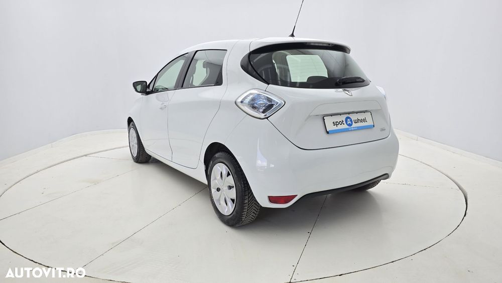 Renault ZOE - 10