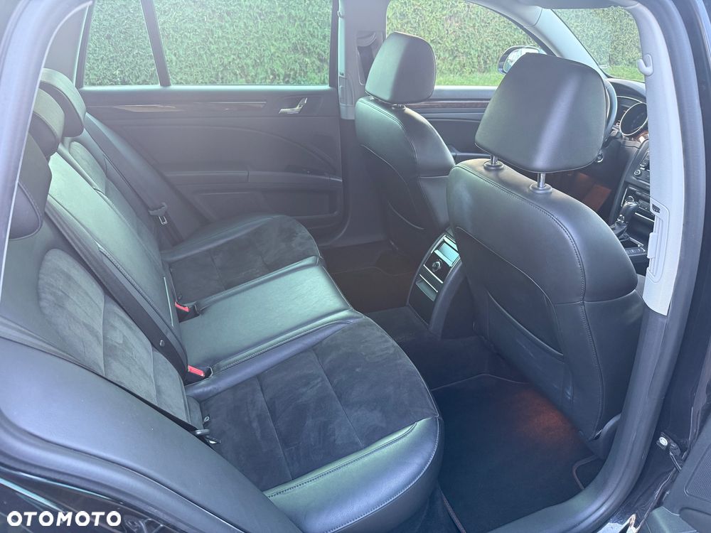 Skoda Superb 2.0 TDI PD DSG Elegance - 14