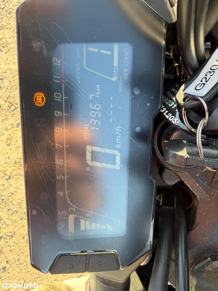 Honda CB - 8