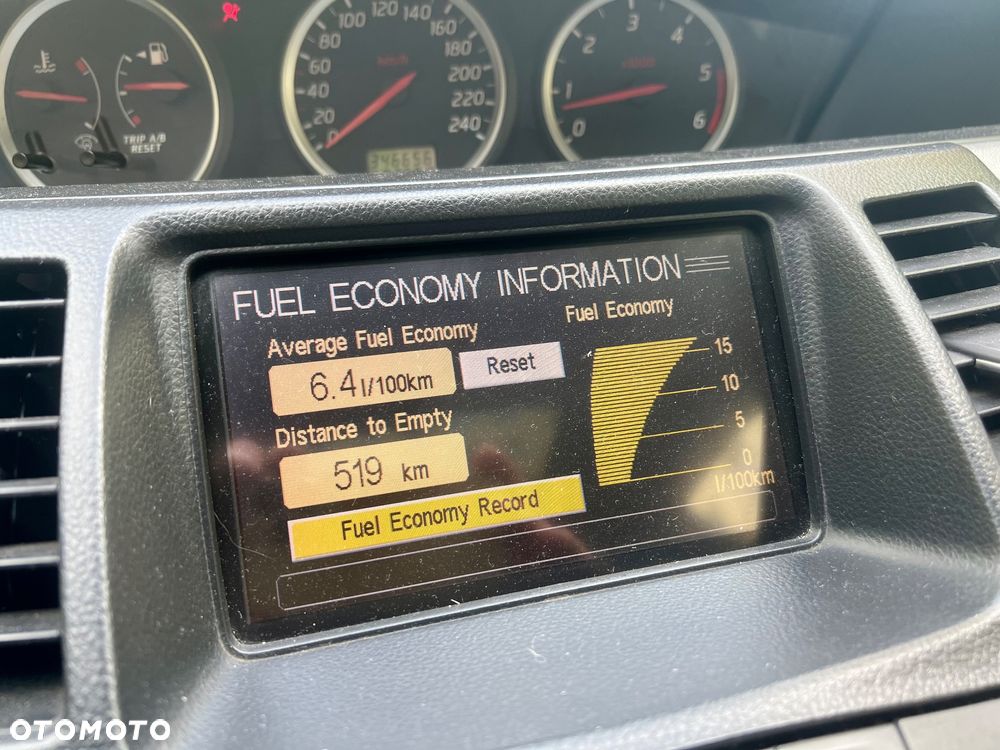 Nissan Primera - 24