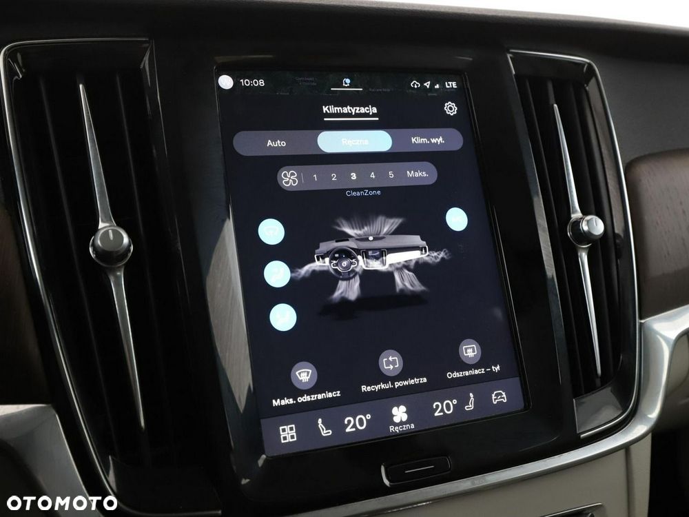 Volvo V90 Cross Country B4 D AWD Pro - 29