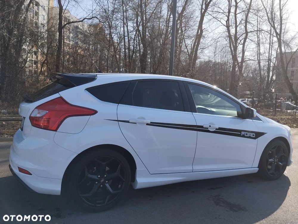 Ford Focus 1.6 EcoBoost Start-Stopp-System Champions Edition - 11