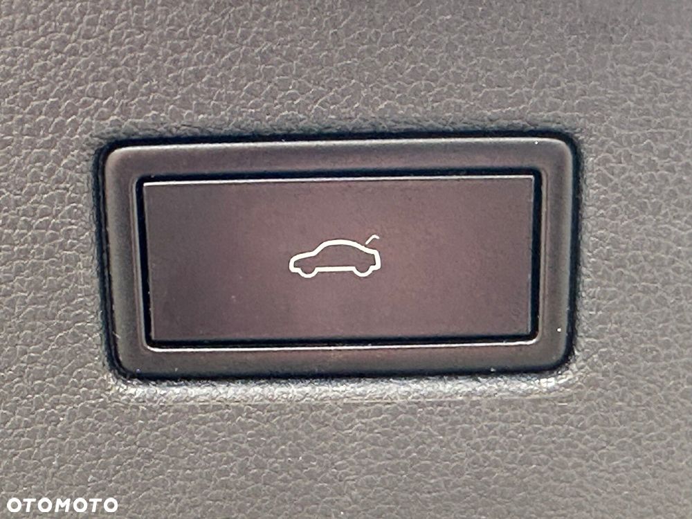 Volkswagen Tiguan - 11