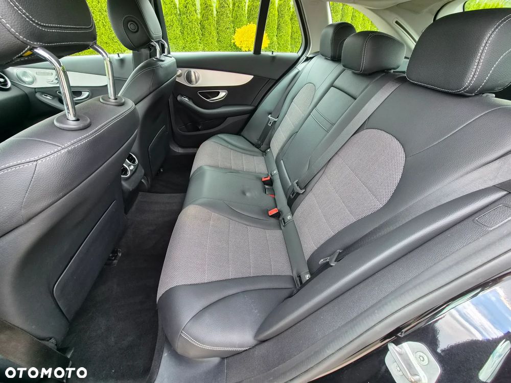 Mercedes-Benz Klasa C 300 de 9G-TRONIC Avantgarde - 10