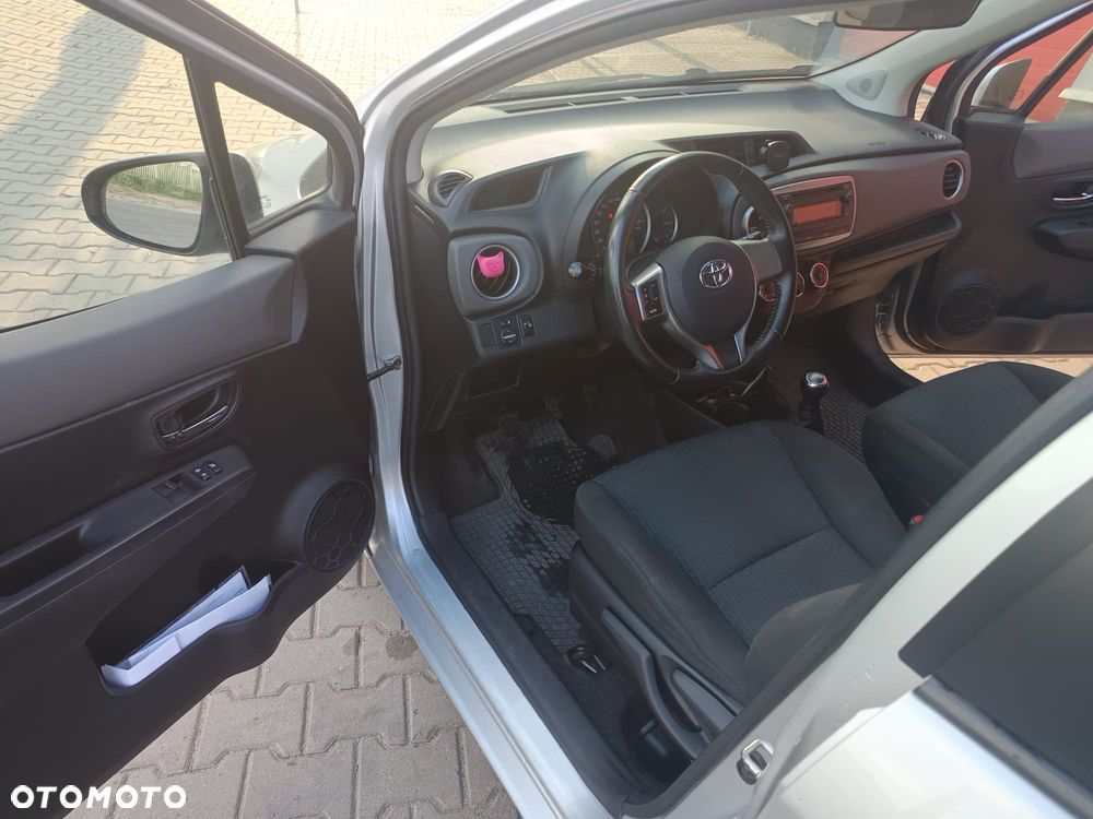 Toyota Yaris 1.0 Terra - 4