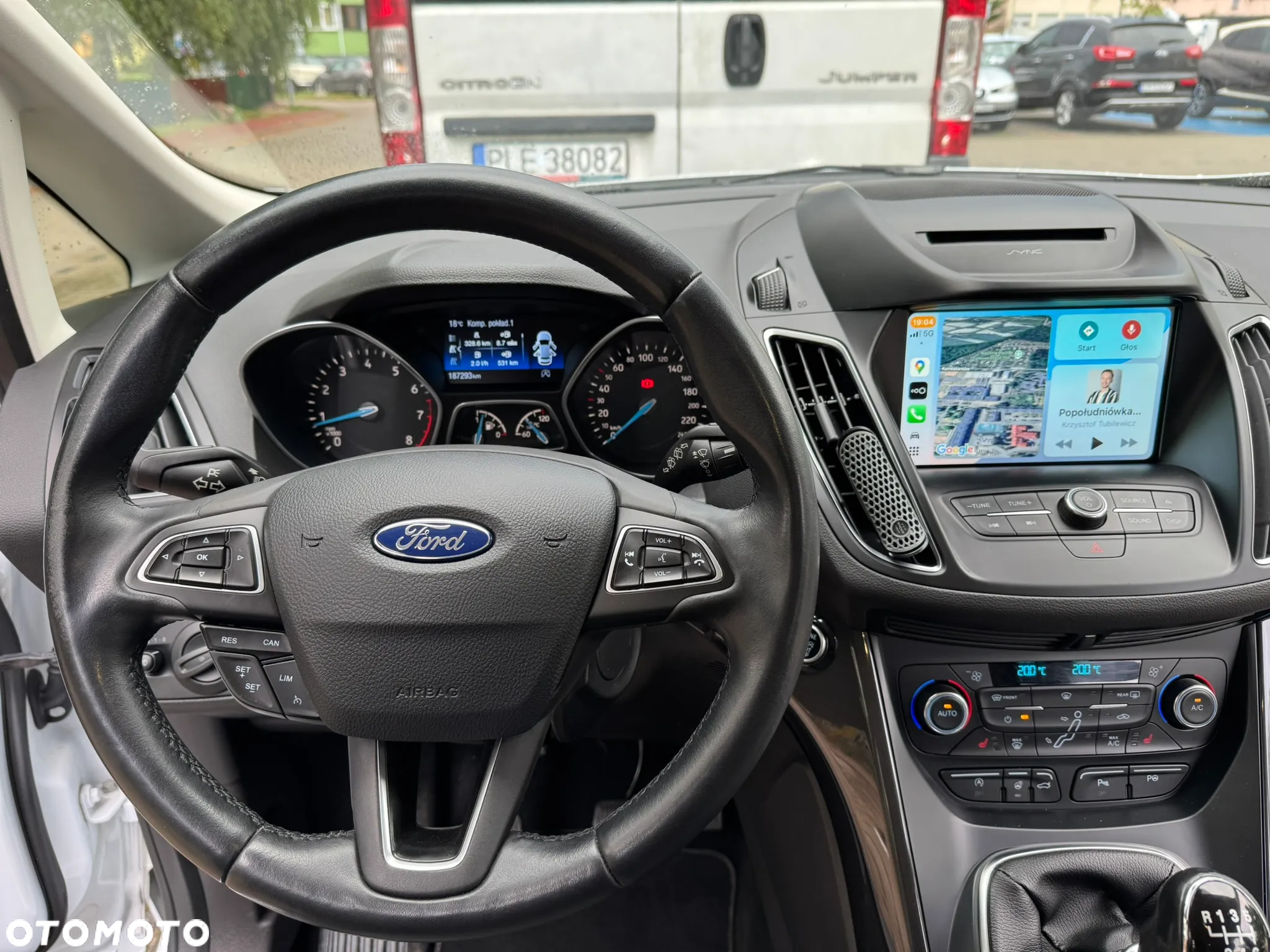 Ford Grand C-MAX - 11