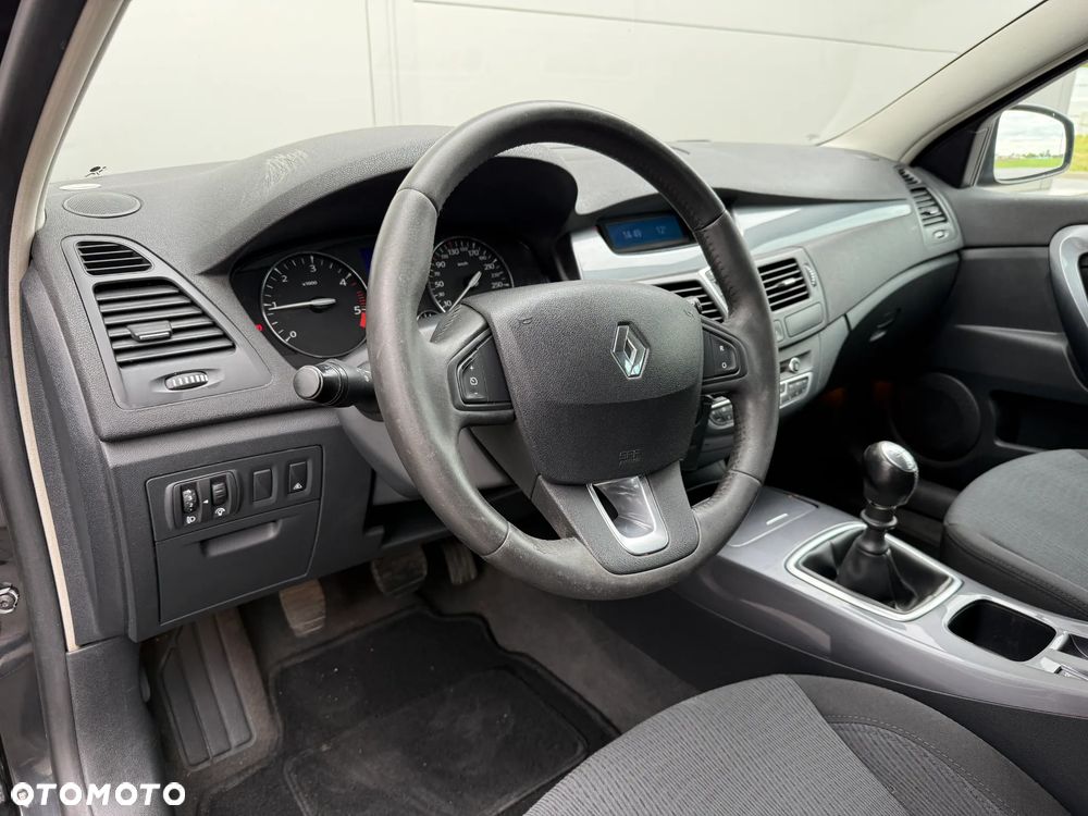 Renault Laguna - 12