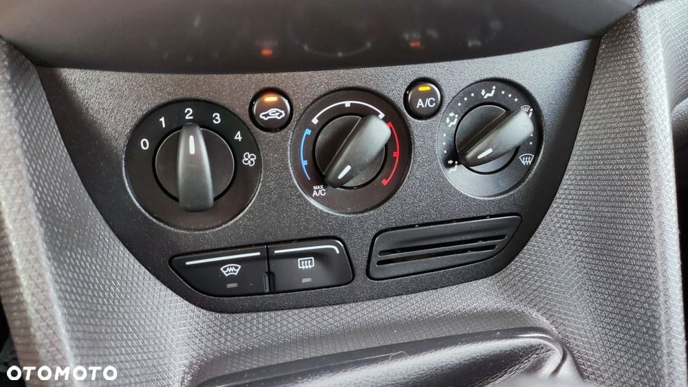 Ford Tourneo Connect 1.6 TDCi Ambiente - 36