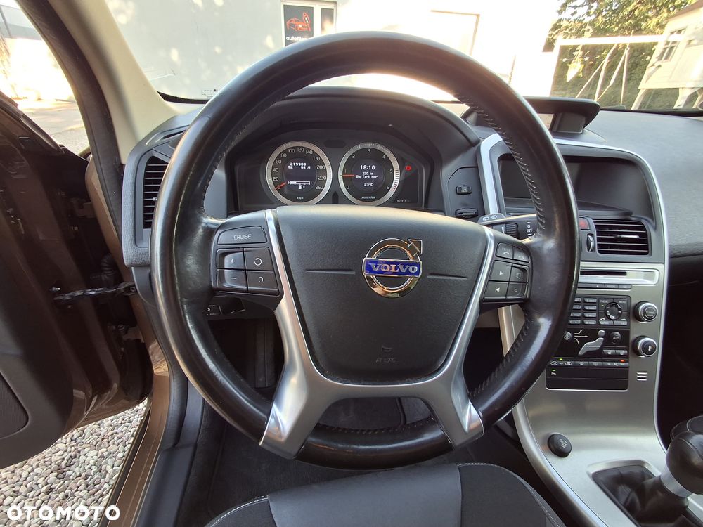 Volvo XC 60 - 21