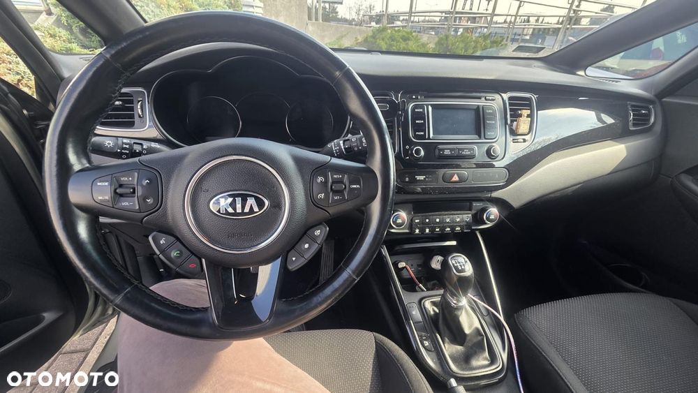 Kia Carens 1.6 GDI L - 3