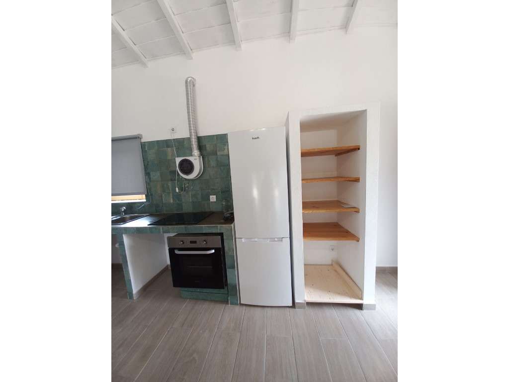 Moradia T2 disponível para arrendar nas Bicas - Grândola - Grande imagem: 5/16