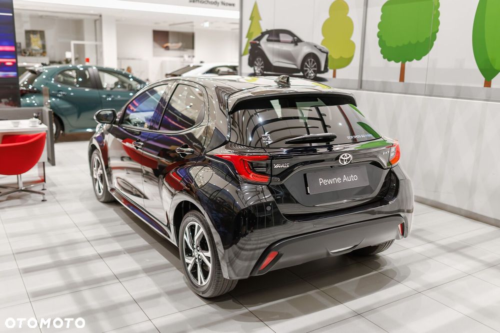 Toyota Yaris Hybrid 1.5 Style - 23