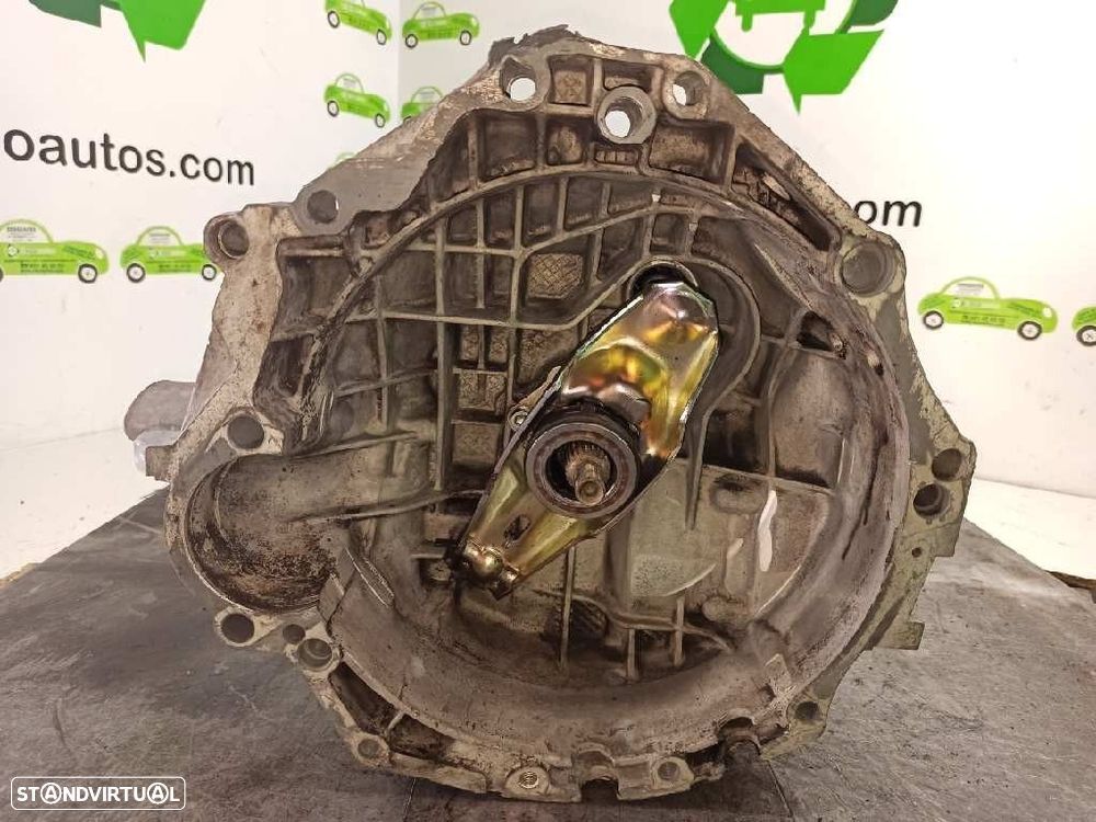 CAIXA VELOCIDADES AUDI A4 2000 - 2
