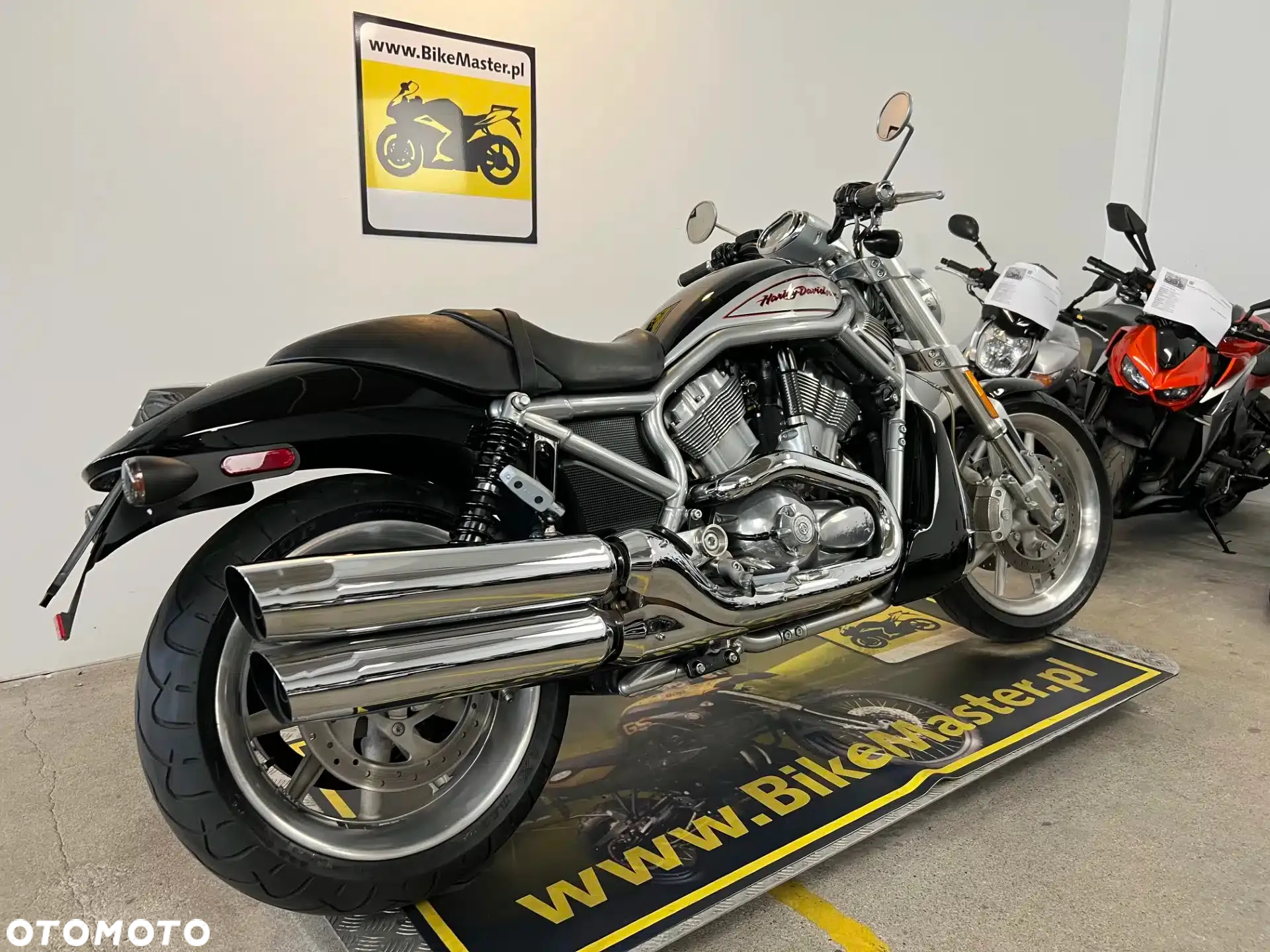 Harley-Davidson V-Rod Street Rod - 5