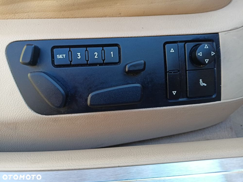 Opel Corsa 1.2 16V Enjoy - 24