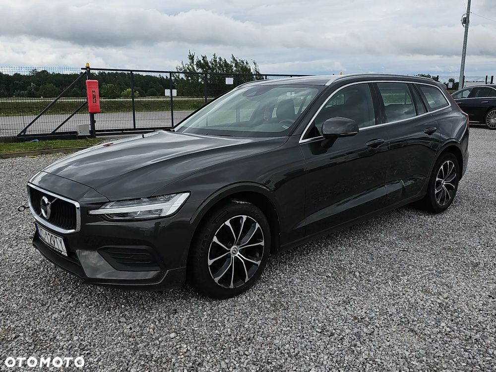 Volvo V60 D3 Momentum Pro - 1
