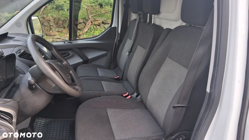 Ford Transit Custom - 10