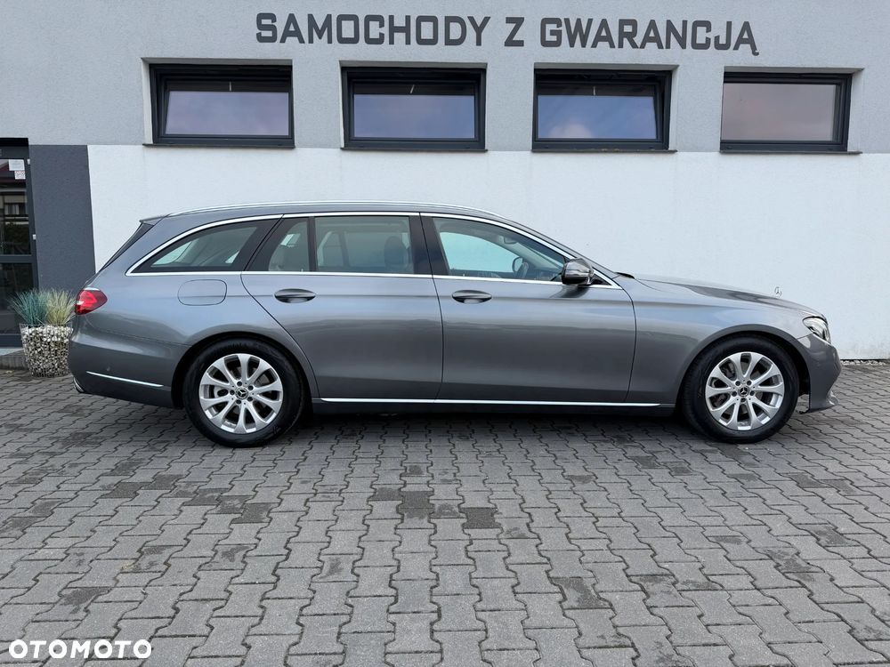 Mercedes-Benz Klasa E 220 d 4-Matic 9G-TRONIC - 5