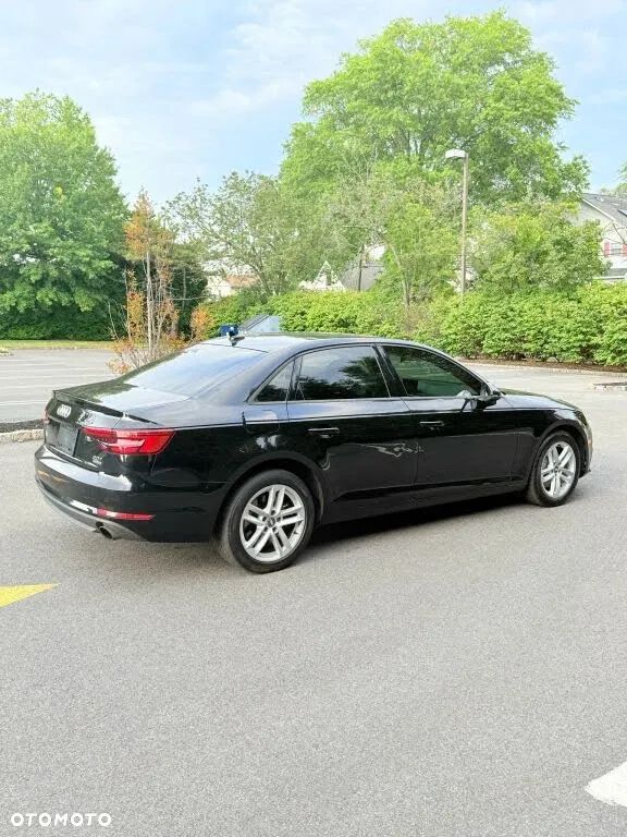 Audi A4 Limousine - 7