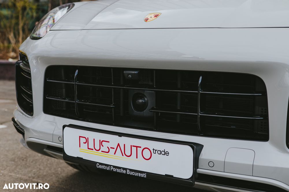 Porsche Cayenne - 5