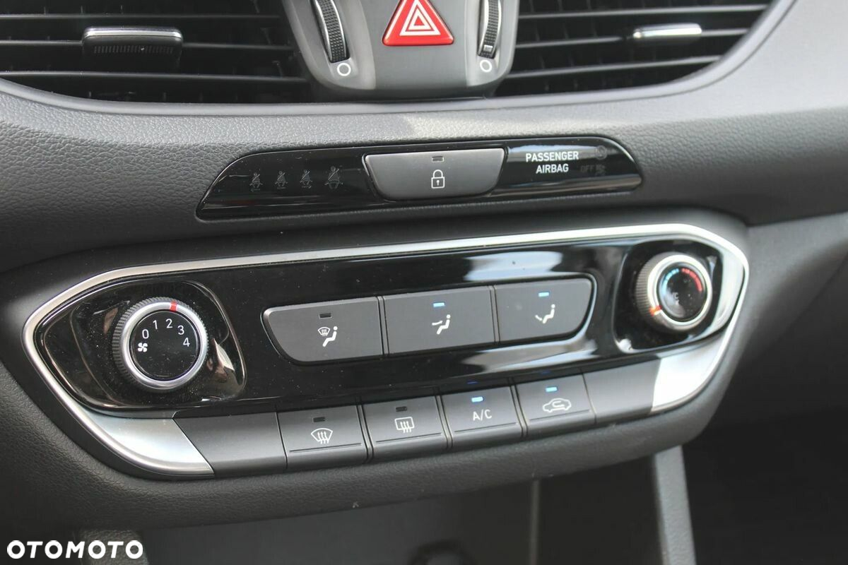 Hyundai i30 - 18