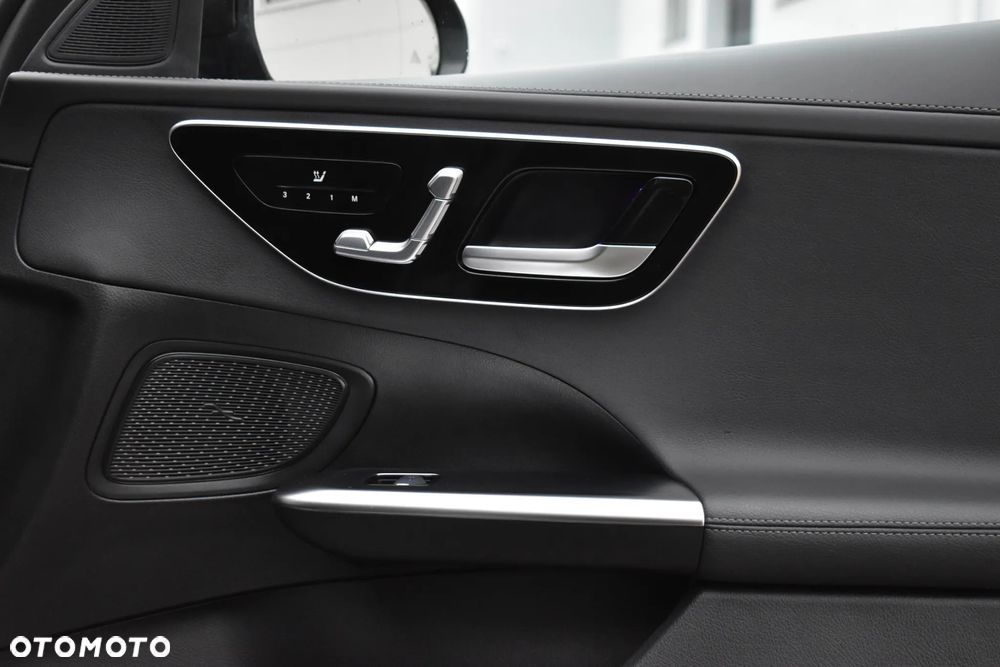 Mercedes-Benz Klasa C 220 d 9G-TRONIC AMG Line - 18