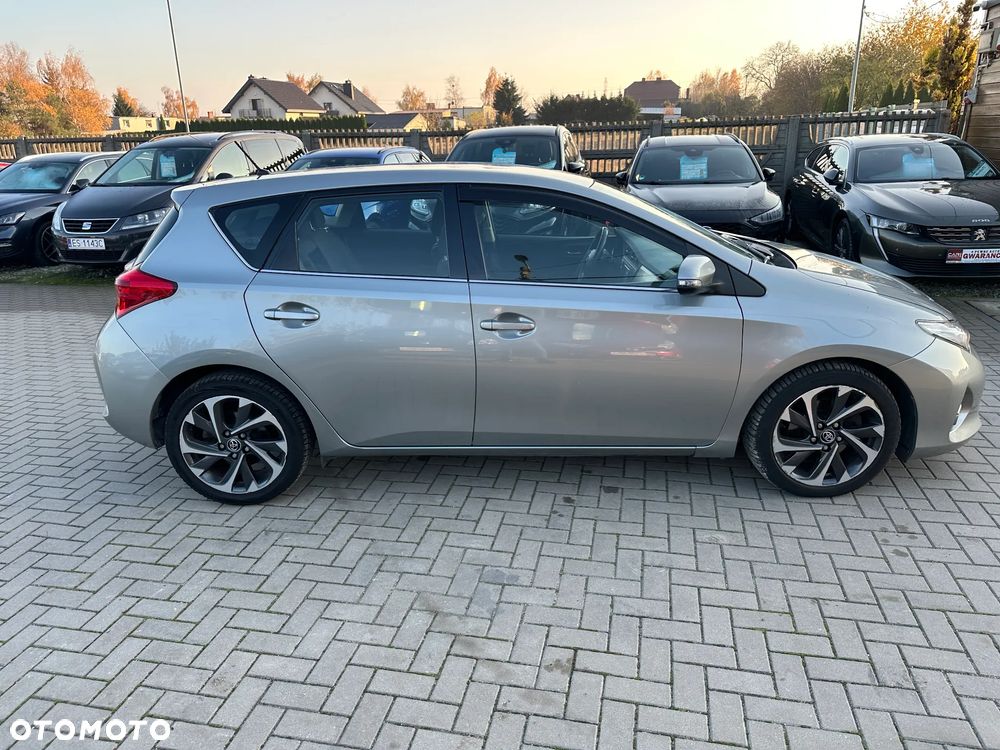 Toyota Auris - 37