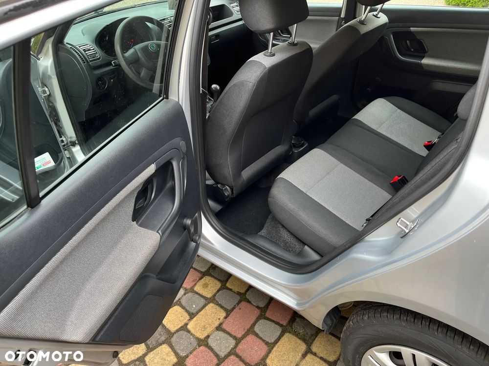 Skoda Fabia 1.2 HTP - 10