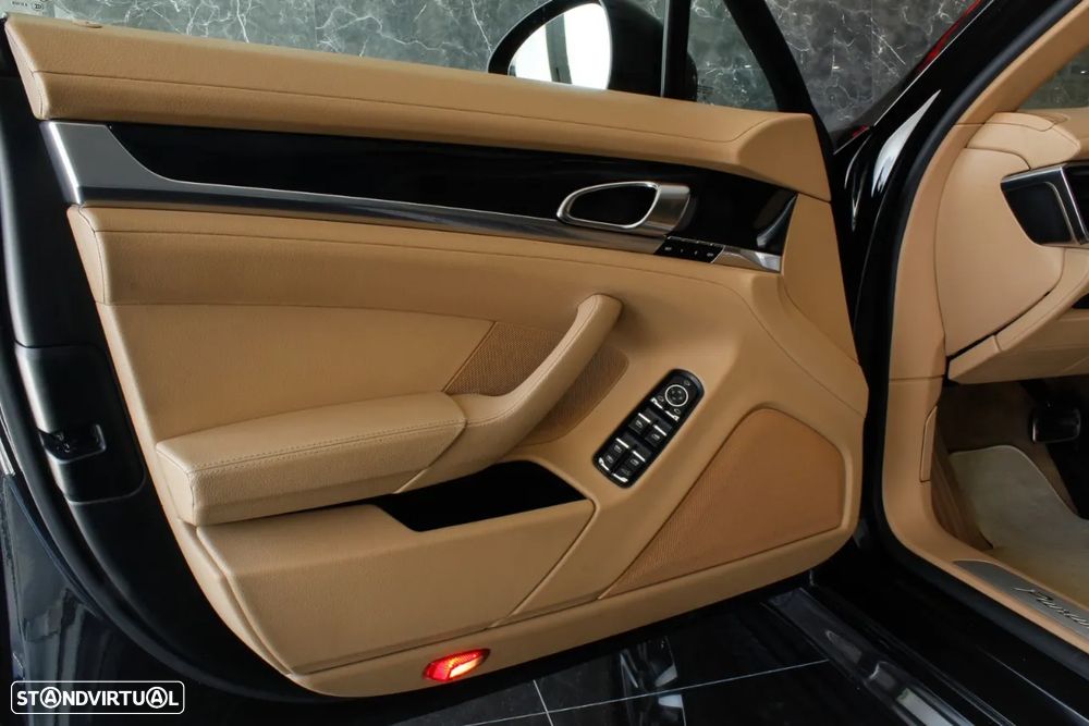 Porsche Panamera Standard - 6