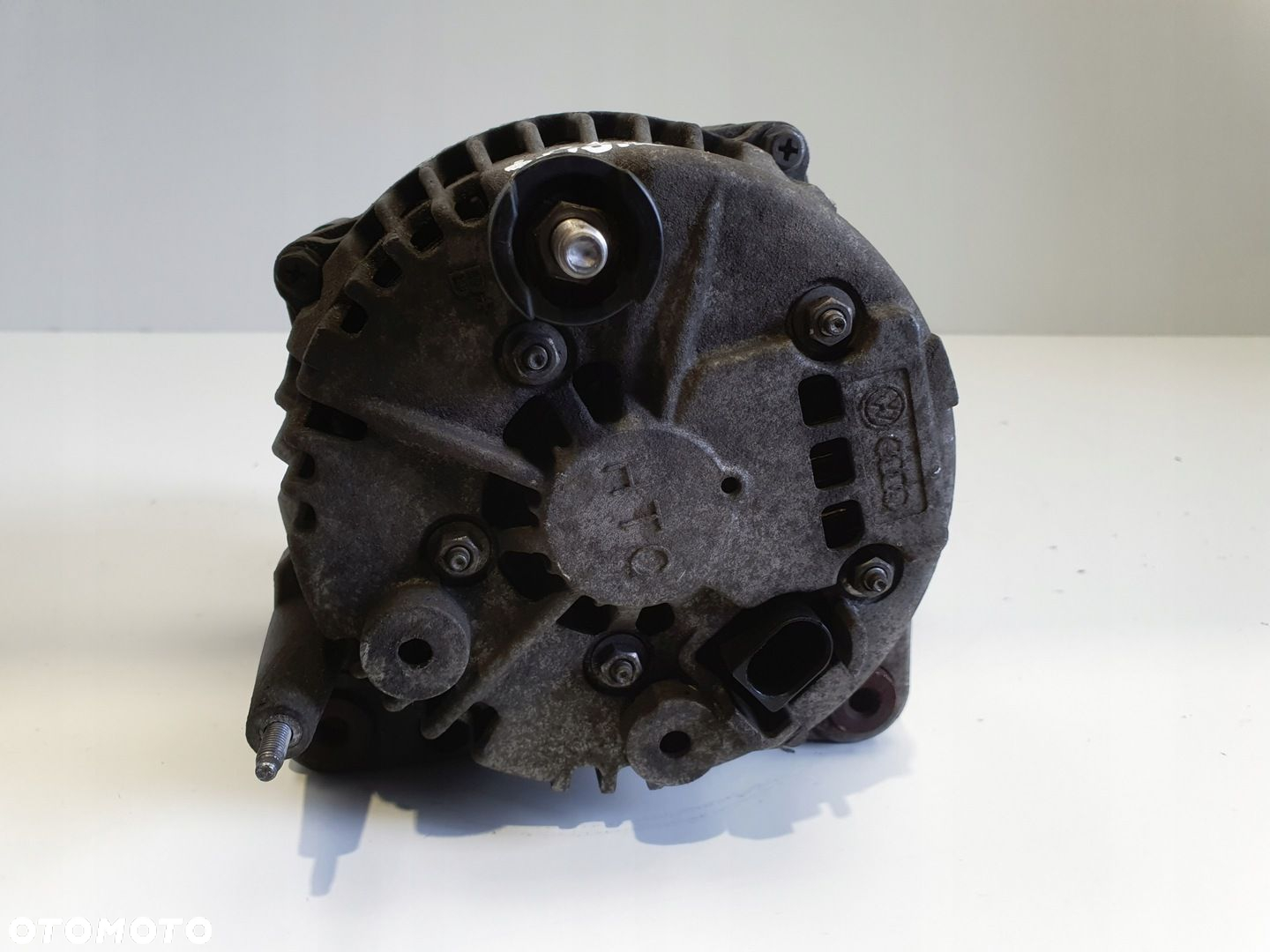 Audi TT 1.8 T ALTERNATOR 028903029G - 4