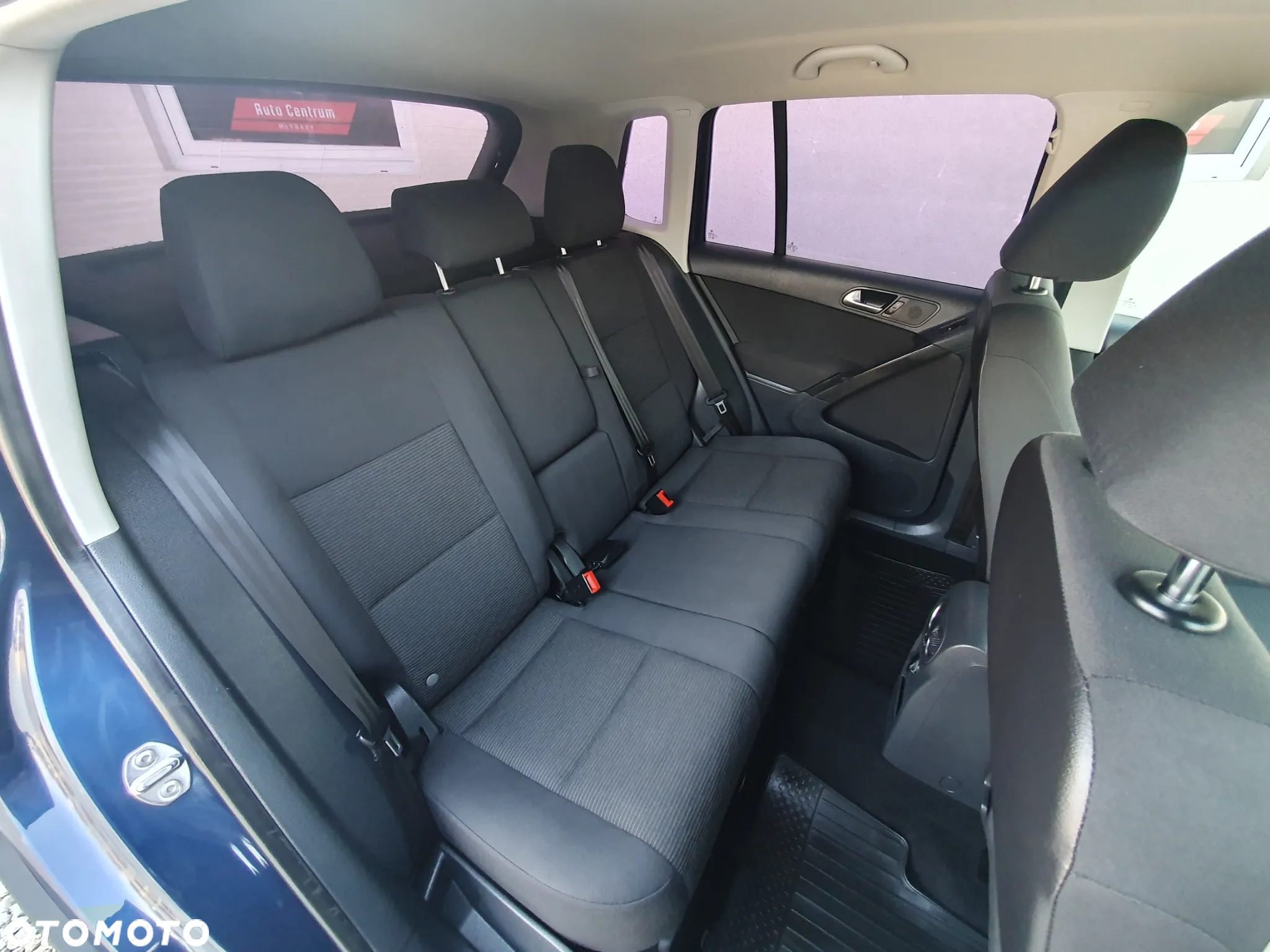 Volkswagen Tiguan - 12