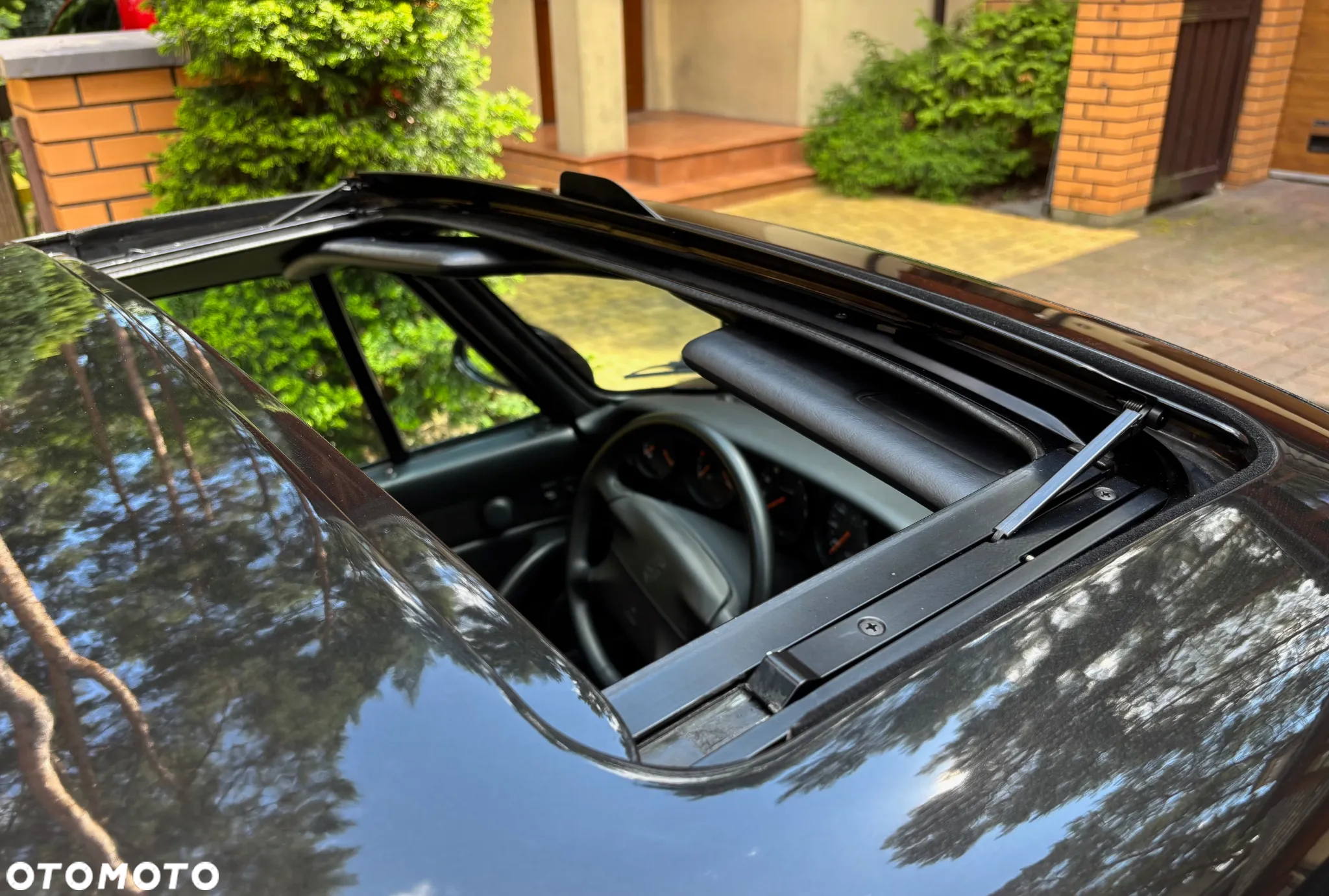 Porsche 911 Carrera 4 - 10