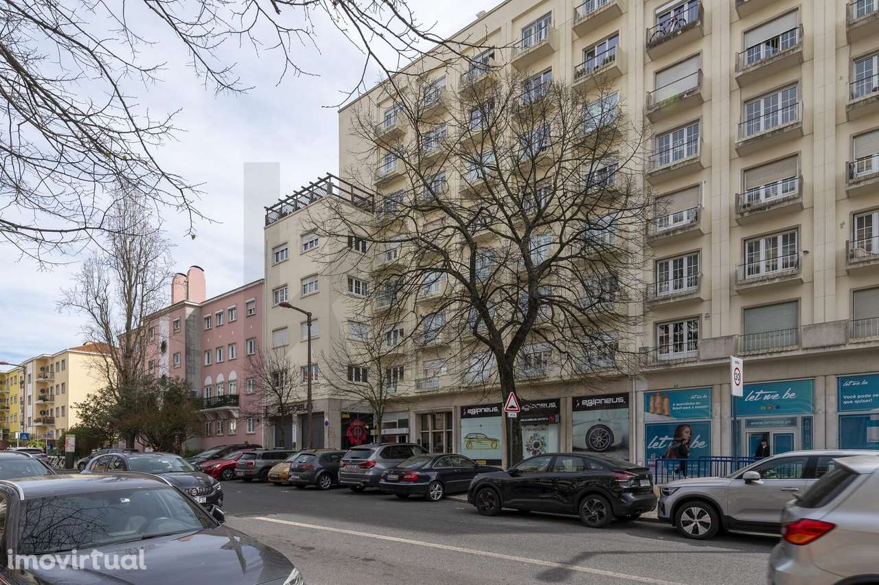 Oportunidade Exclusiva em Alvalade: Loja Premium na Avenida da Igreja - Grande imagem: 2/20