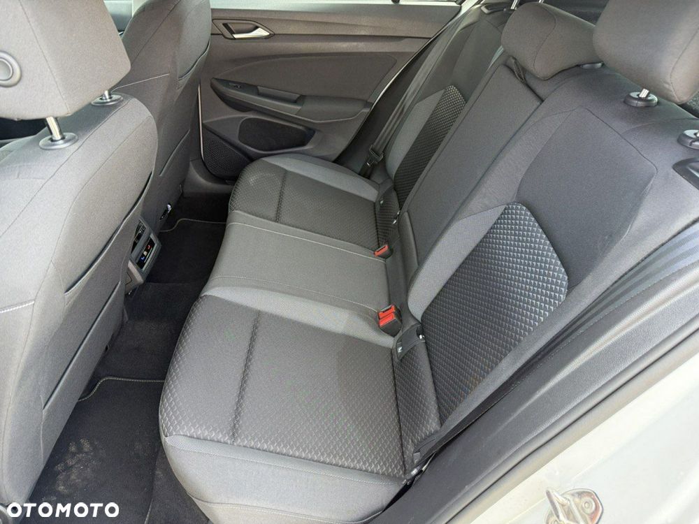 Volkswagen Golf 2.0 TDI SCR DSG Life - 28
