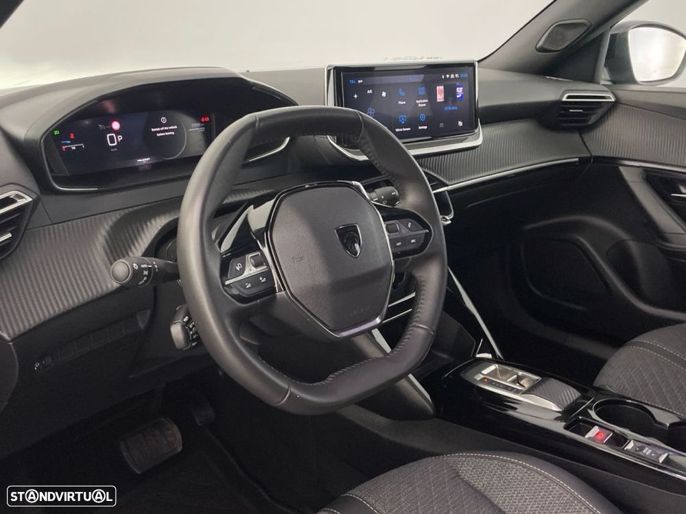 Peugeot 2008 1.2 Hybrid Allure e-DCS6 - 16
