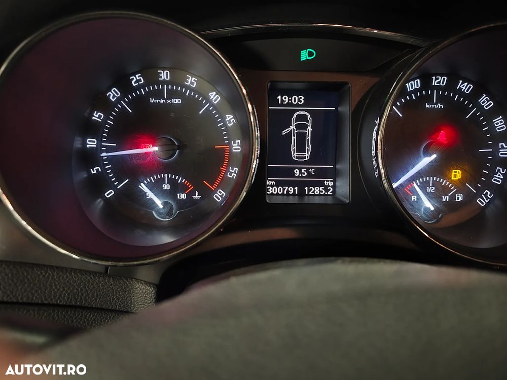 Skoda Superb 1.6 TDI Ambition - 9