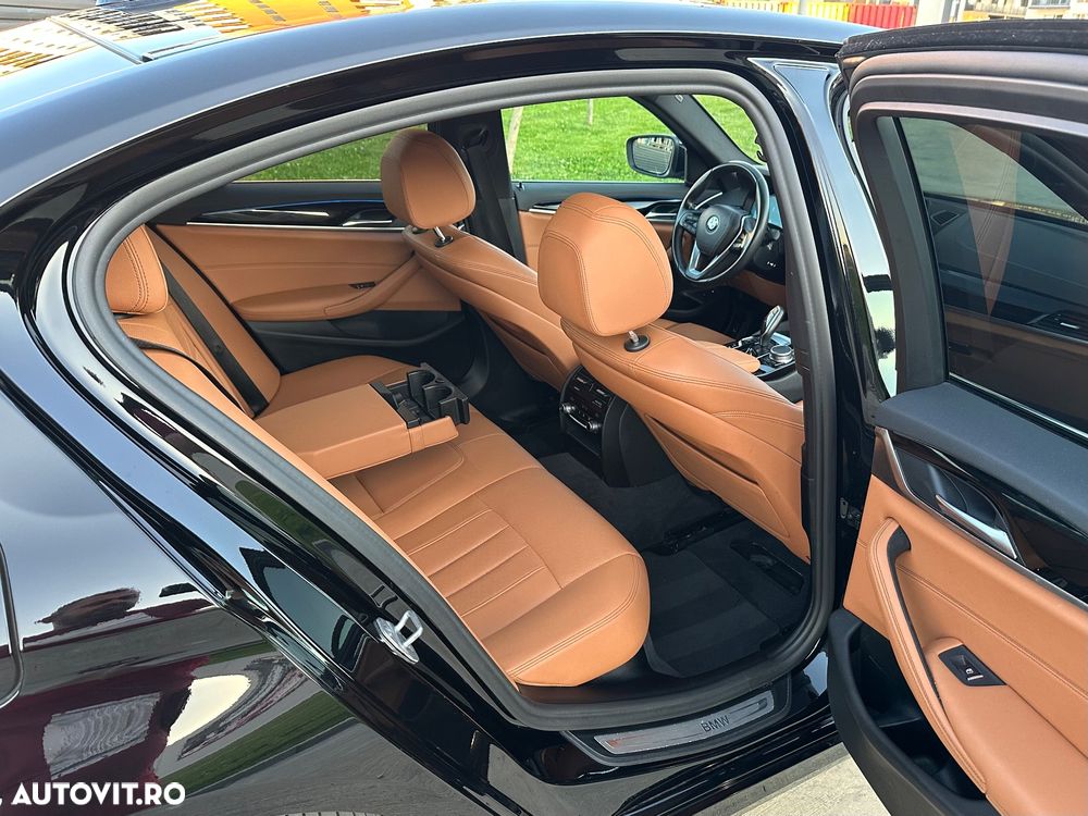 BMW Seria 5 530e Aut. Luxury Line - 7