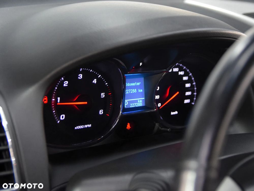 Chevrolet Captiva - 17