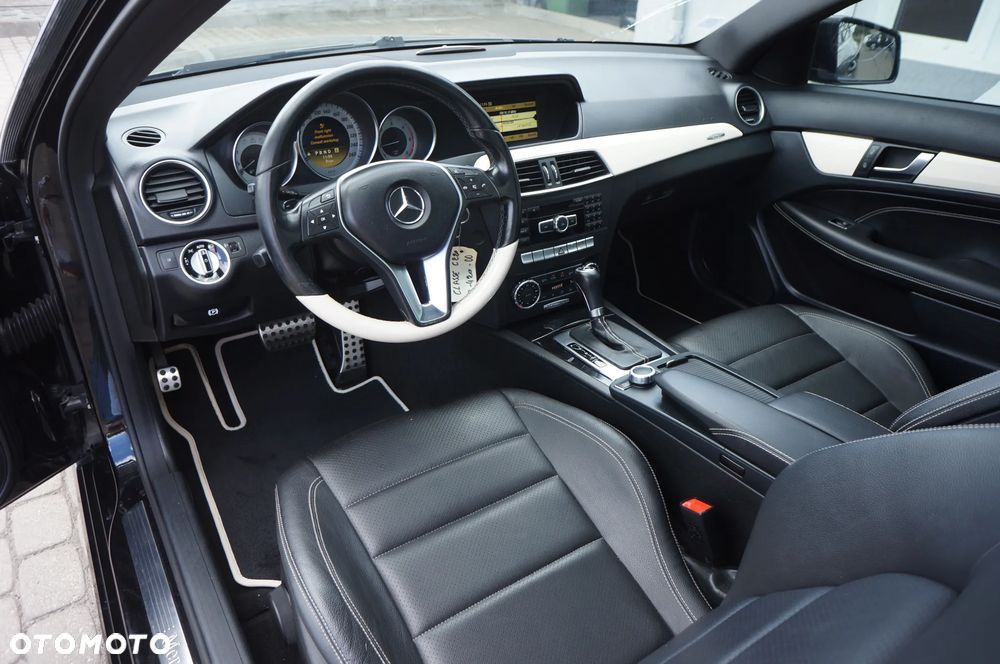 Mercedes-Benz Klasa C 220 CDI DPF BlueEFFICIENCY 7G-TRONIC Edition 1 - 12