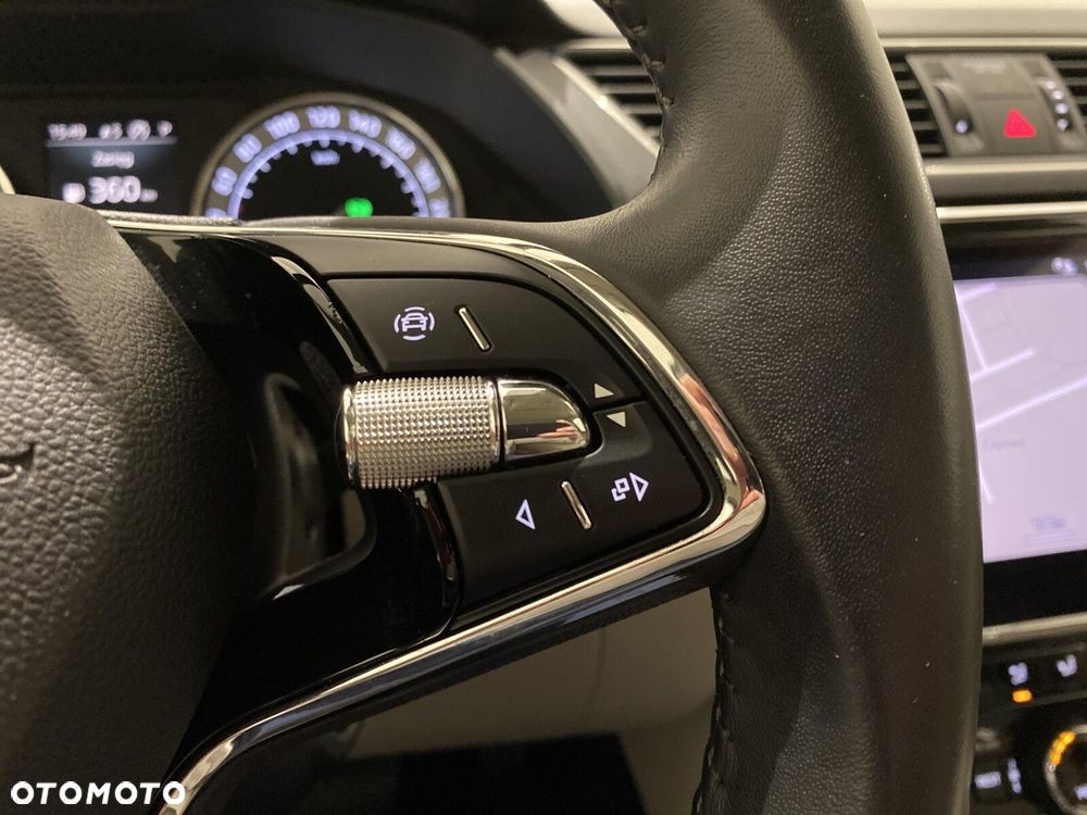 Skoda Superb 2.0 TDI SCR 4x4 Style DSG - 26