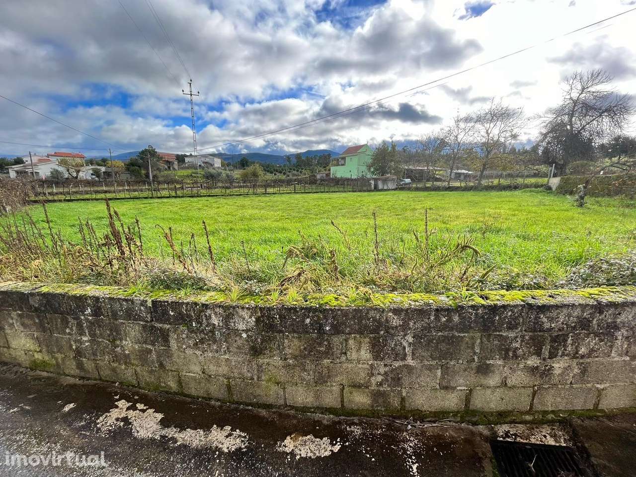 Terreno Para Construção  Venda em Seia, São Romão e Lapa dos Dinheiros - Grande imagem: 3/4
