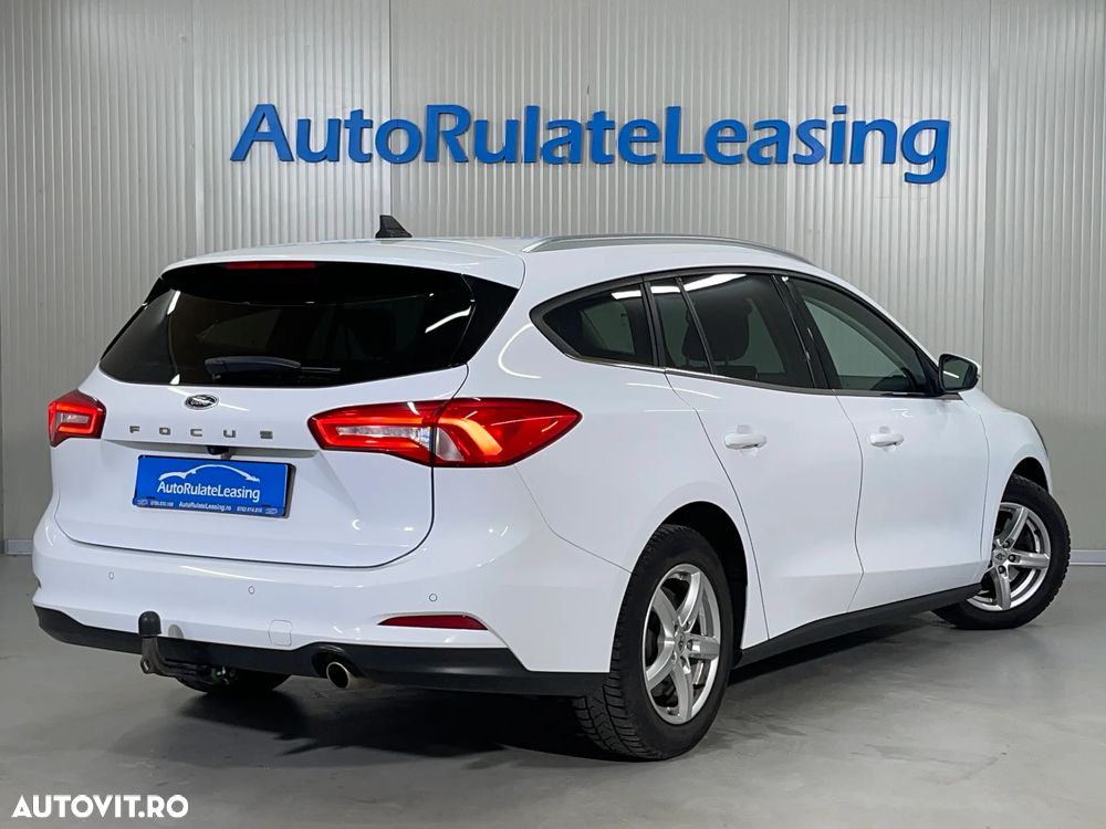 Ford Focus 1.5 EcoBlue Start-Stopp-System Aut. TITANIUM - 3