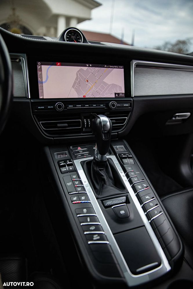 Porsche Macan PDK - 16