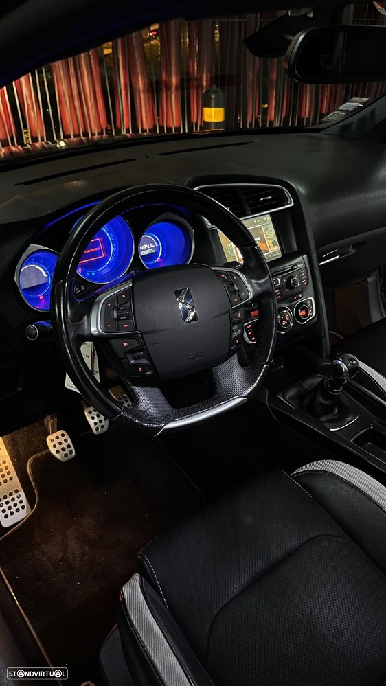 DS DS4 1.6 BlueHDi So Chic - 15