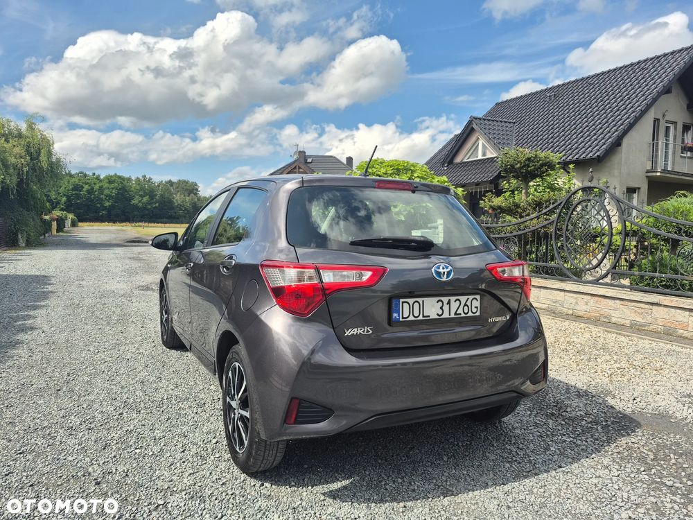 Toyota Yaris 1.5 VVT-i Y20 Team Deutschland - 5